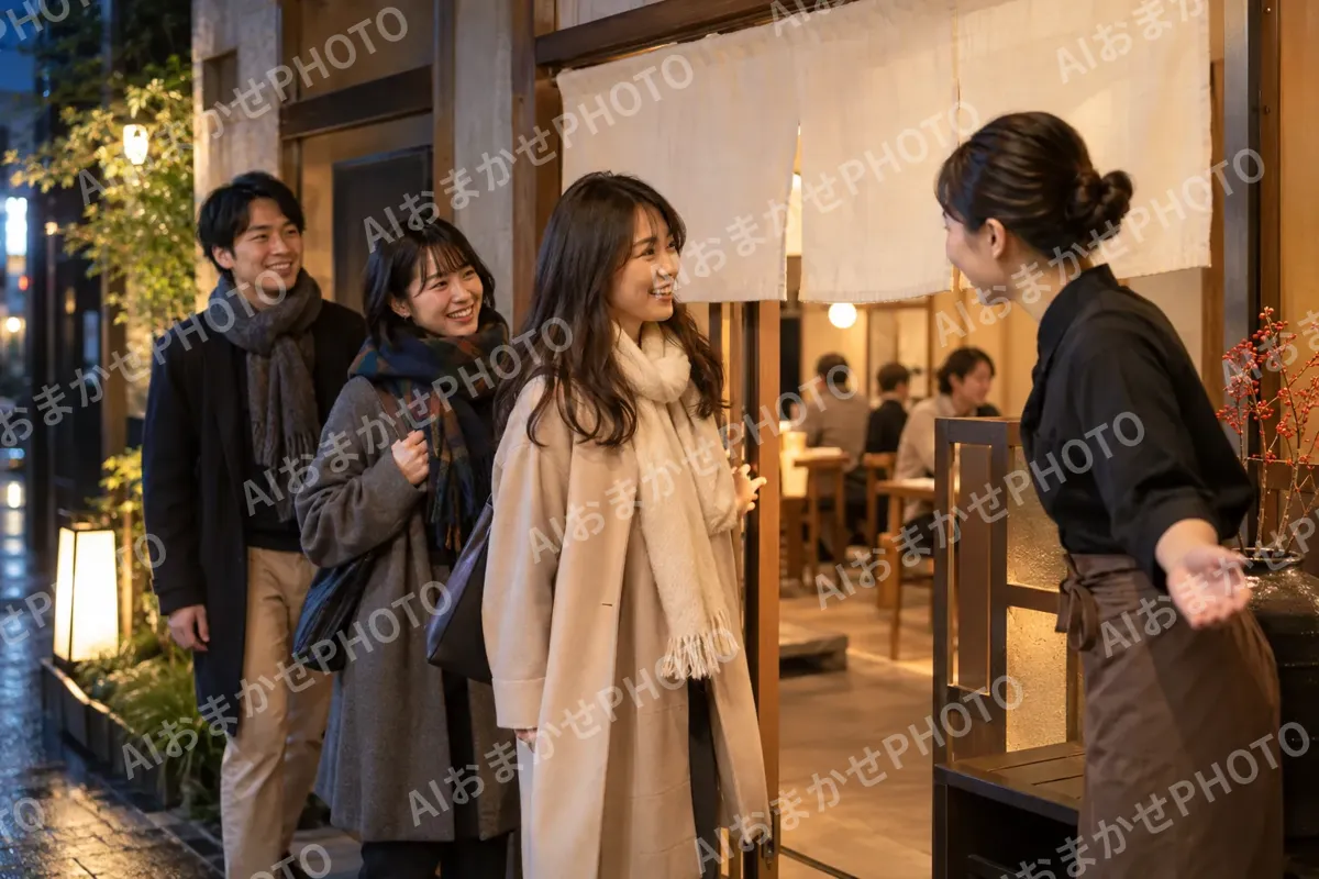 冬の夜に鍋料理の店に入るお客様（鍋・しゃぶしゃぶ・おでんの写真 No.33）